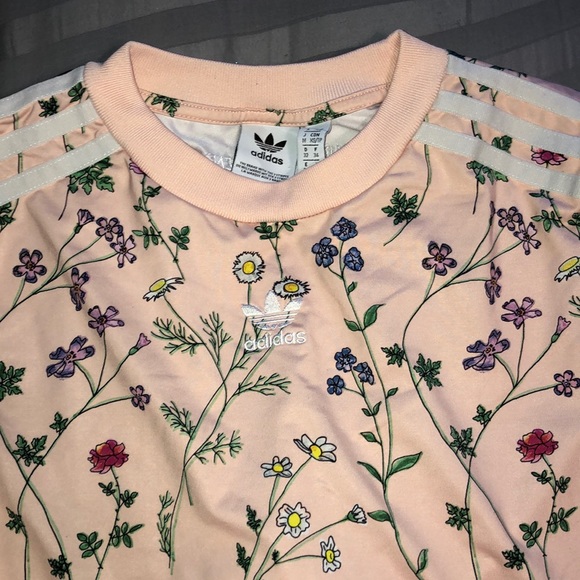 Floral Adidas body suit - Picture 1 of 6
